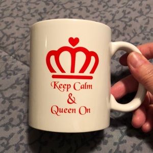 Liquid Logic KEEP CALM & Queen ON coffee mug
